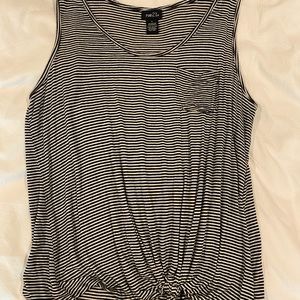 Striped knot tank